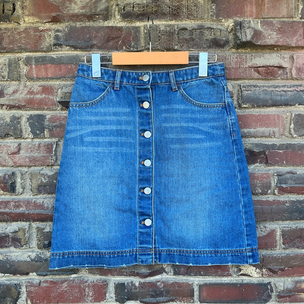 H&M jean skirt with buttons